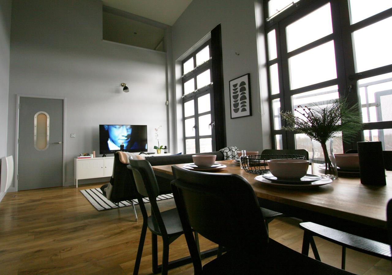 4B Loft Penthouse Industrial Decor With Canal & City Views Ковентри Экстерьер фото